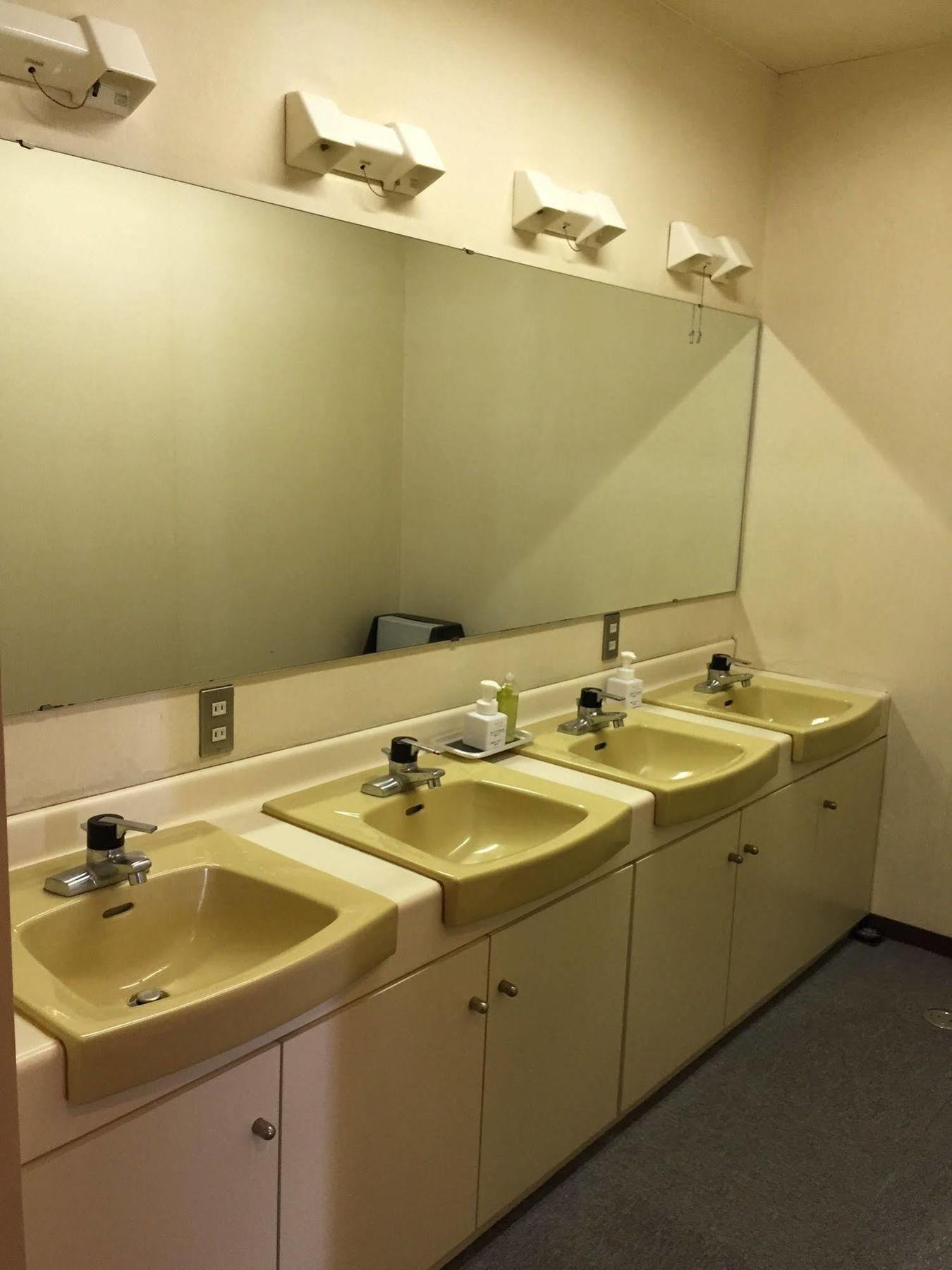 Male Only Capsule Inn Hamamatsucho - Vacation Stay 68799V 도쿄 외부 사진