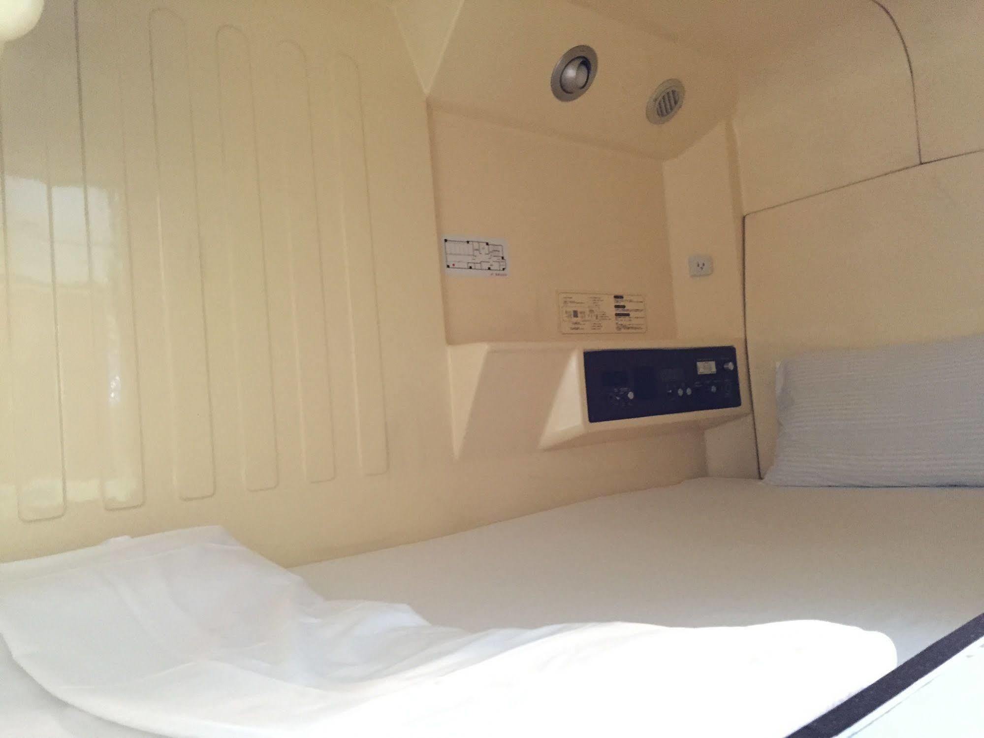 Male Only Capsule Inn Hamamatsucho - Vacation Stay 68799V 도쿄 외부 사진